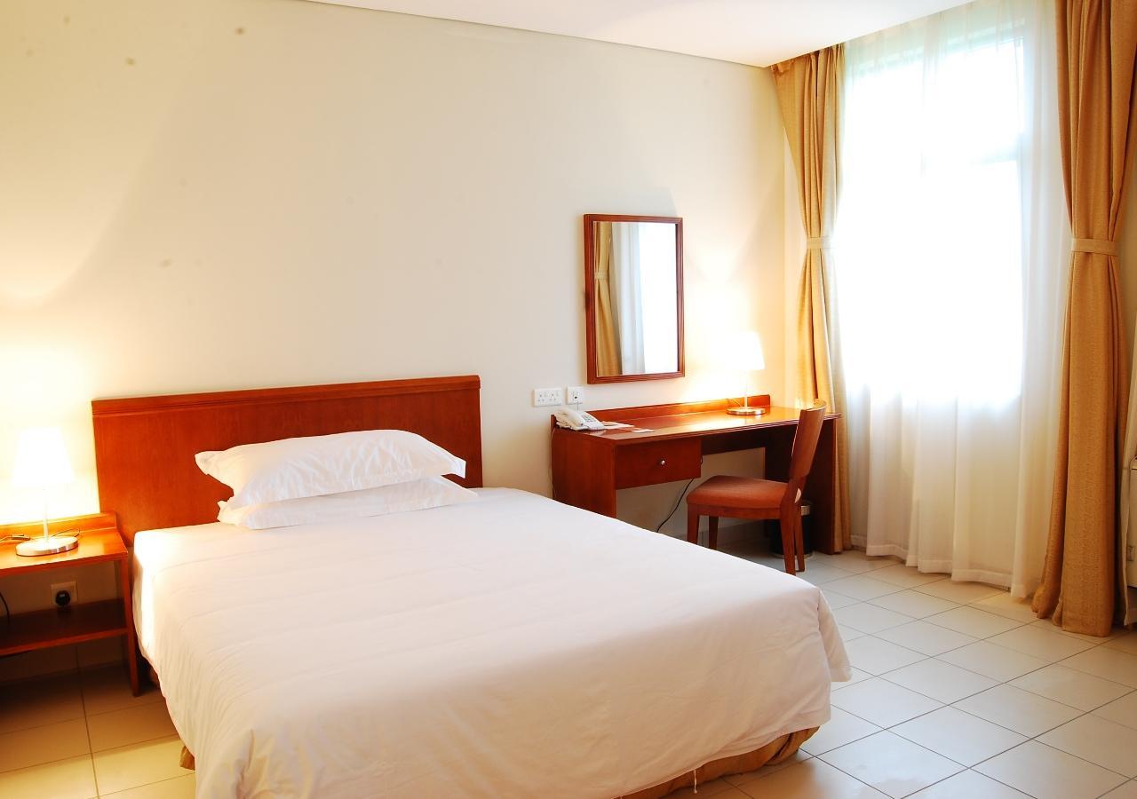 Tinapa Lakeside Hotel Calabar Extérieur photo