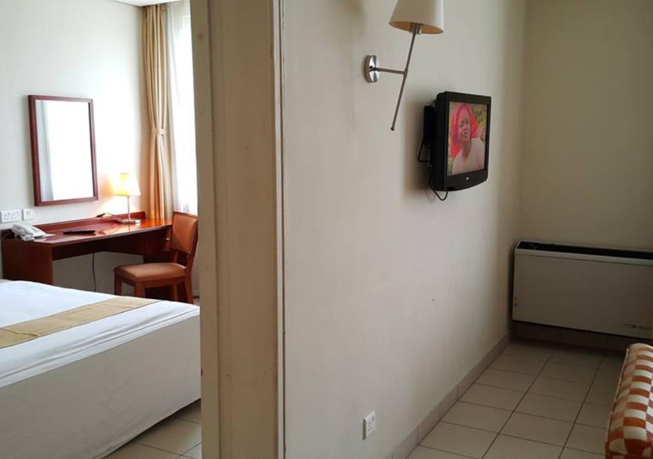 Tinapa Lakeside Hotel Calabar Extérieur photo