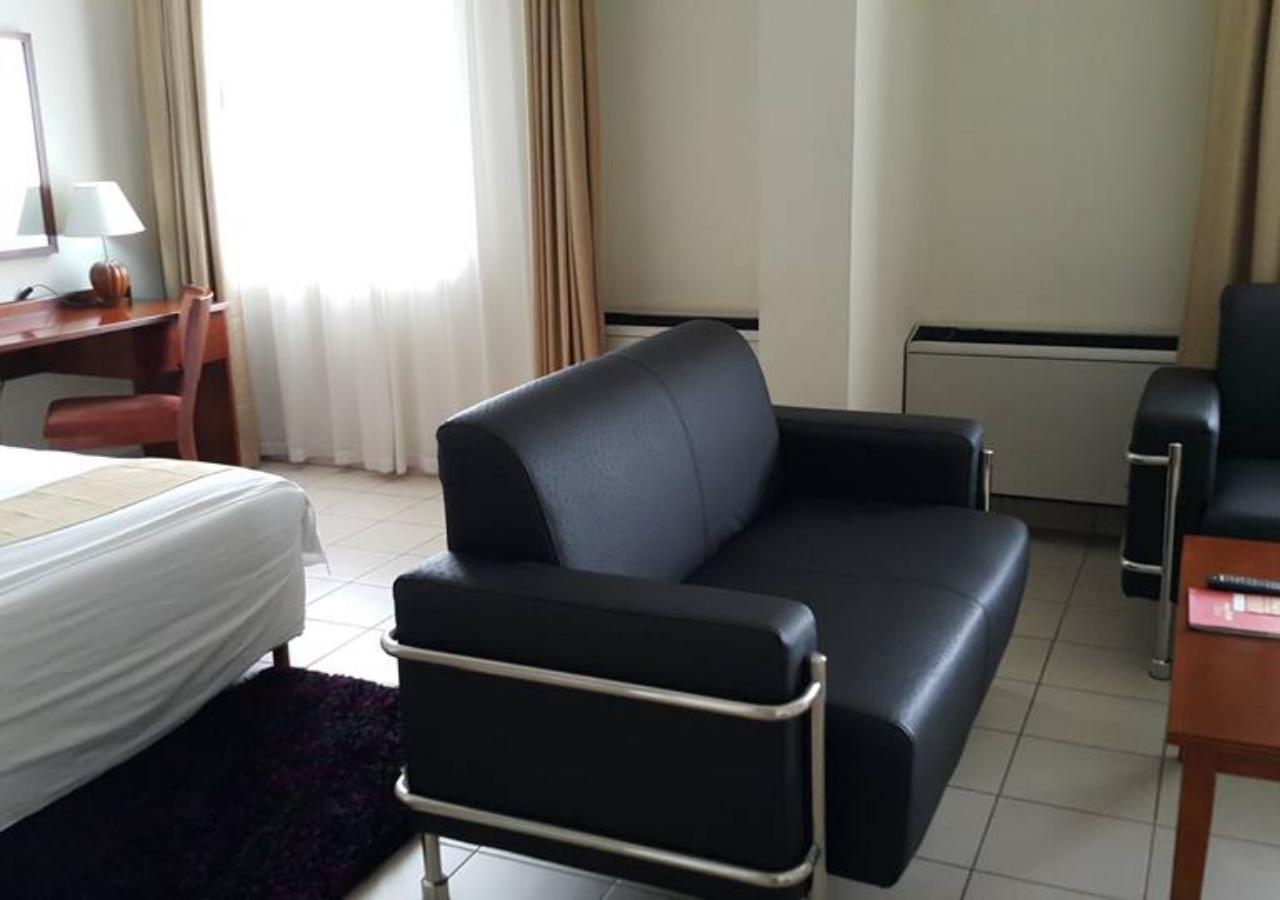 Tinapa Lakeside Hotel Calabar Extérieur photo