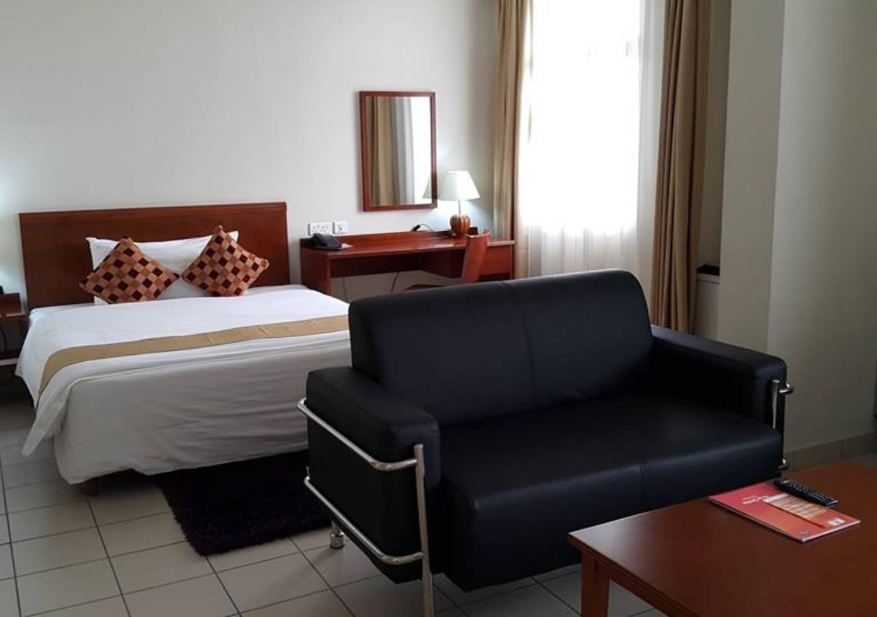Tinapa Lakeside Hotel Calabar Extérieur photo
