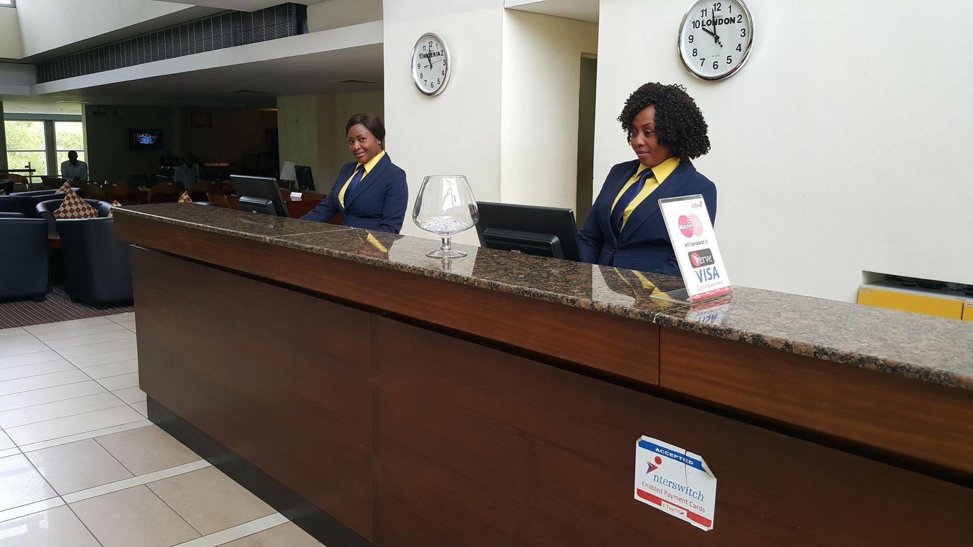 Tinapa Lakeside Hotel Calabar Extérieur photo